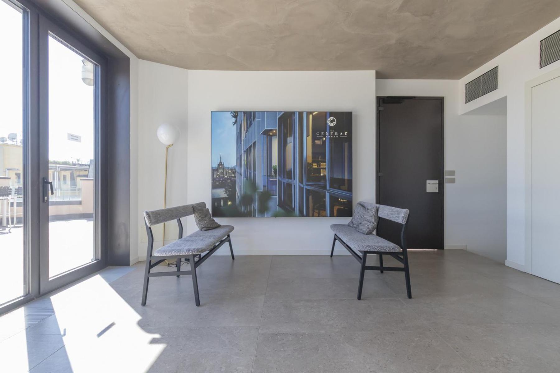 San Babila Central Tower With Panoramic Terrace Overlooking Duomo By Rentopolis Milán Exterior foto